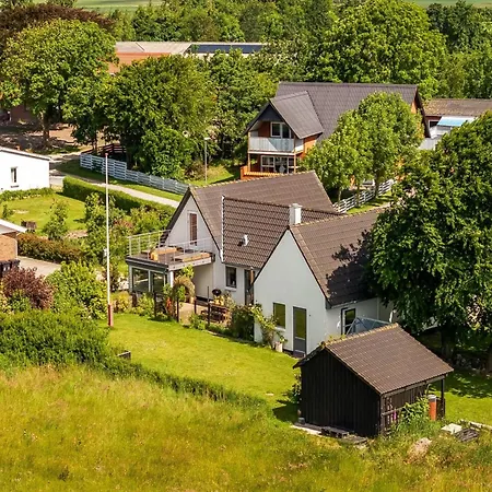 Cillvur - 8km From The Sea By Interhome *